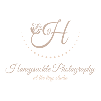 Honeysuckle Photography's logo